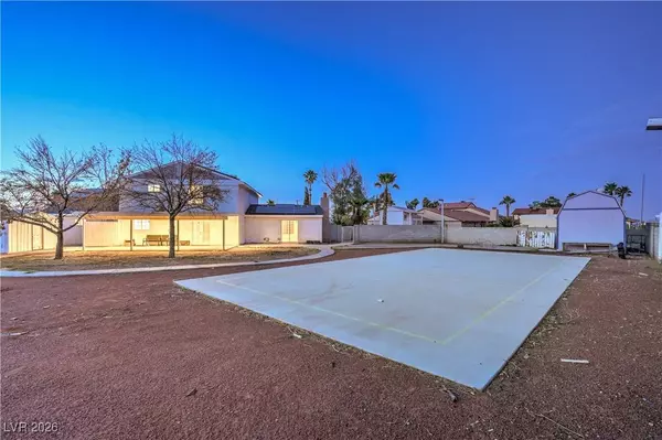 7477 Ullom DR, Las Vegas, NV 89139