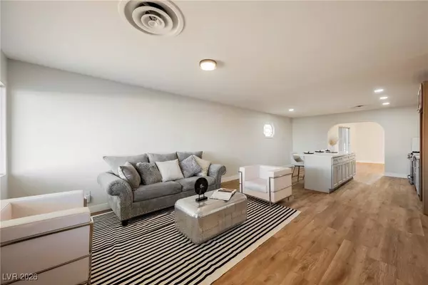 3114 Scarlet Oak AVE, Las Vegas, NV 89104