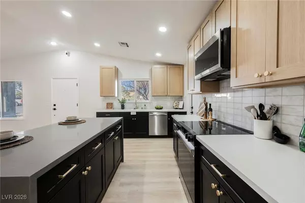 6601 Boxwood LN, Las Vegas, NV 89103