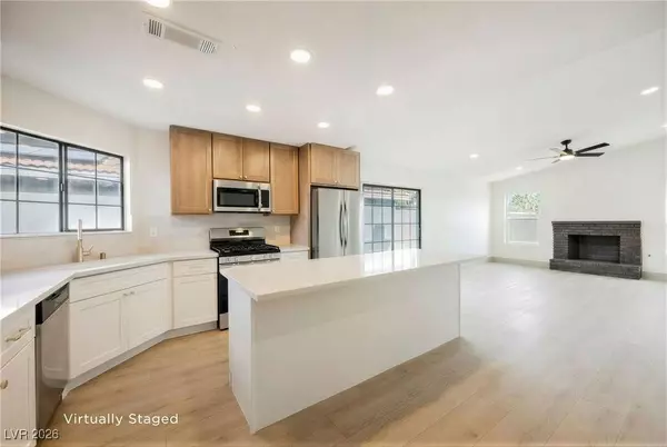 1732 Yellow Rose ST, Las Vegas, NV 89108