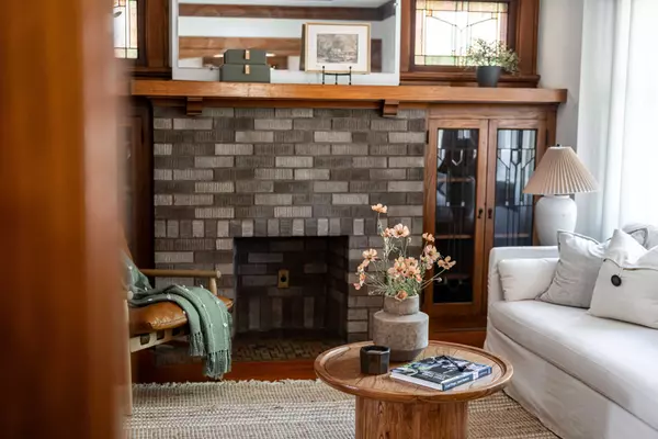 1606 S 82nd St, Milwaukee, WI 53214-4423