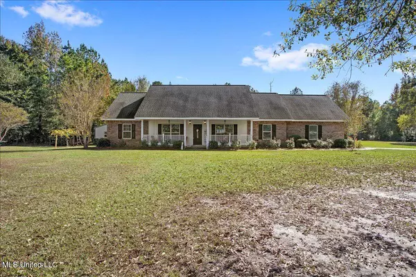 2118 Paulding Road, Leakesville, MS 39451
