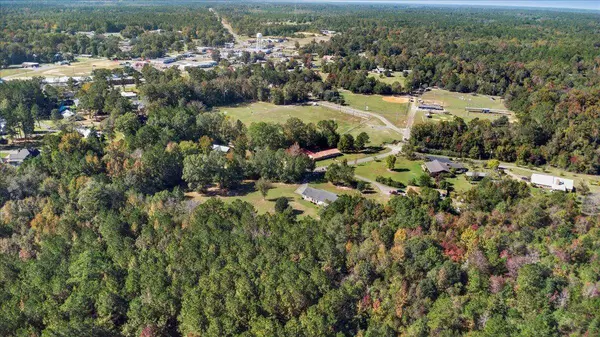 2118 Paulding Rd., Leakesville, MS 39451