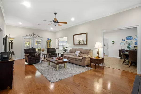 2118 Paulding Rd., Leakesville, MS 39451