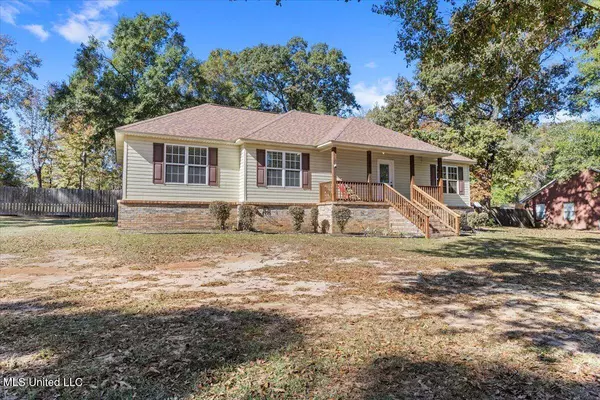 115 Rolling Woods Road, Lucedale, MS 39452
