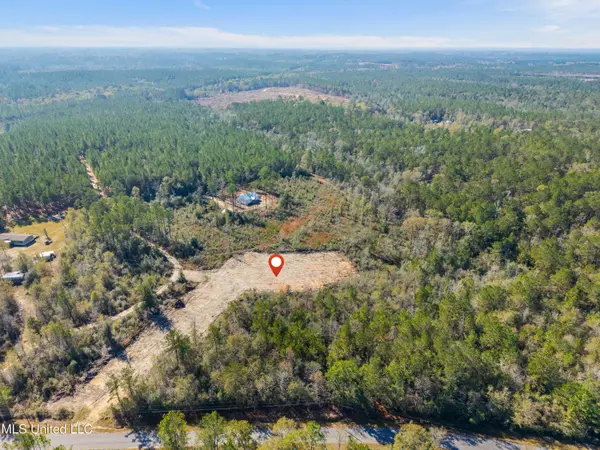 Country Hill Road, Lucedale, MS 39452