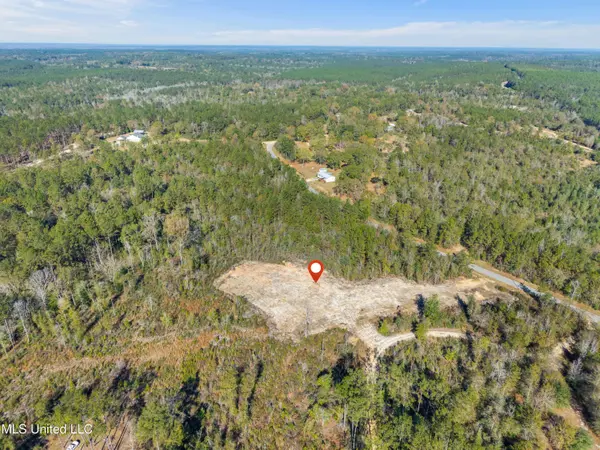 Country Hill Road, Lucedale, MS 39452