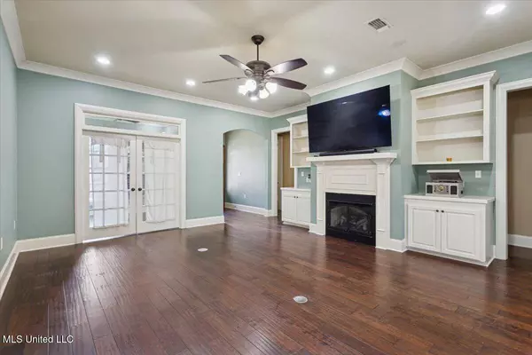 10 Magnolia Crossing Road, Sumrall, MS 39482