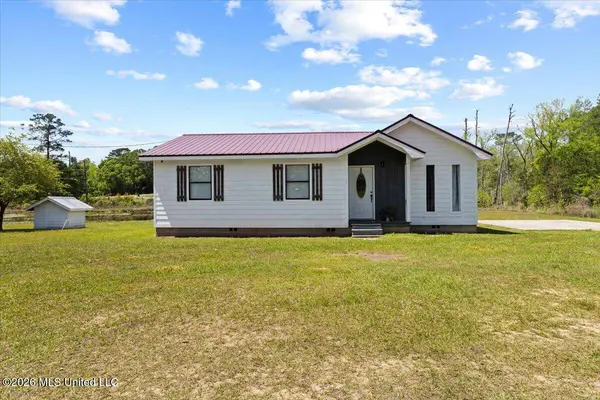 113 Clyde Pipkins Road, Lucedale, MS 39452