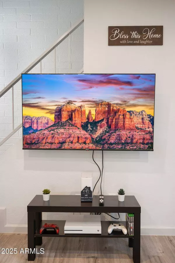 948 S ALMA SCHOOL Road #3, Mesa, AZ 85210