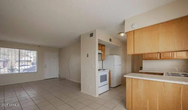 1680 N CAMERON Street, Casa Grande, AZ 85122