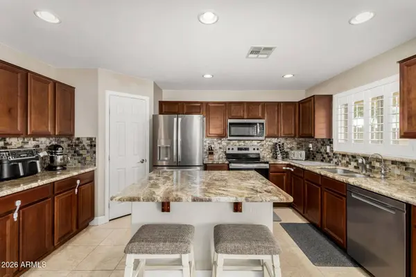 29122 N RED FINCH Drive, San Tan Valley, AZ 85143