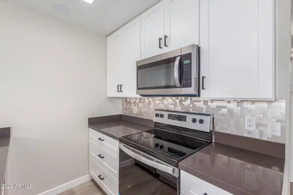 8888 N 47TH Avenue #212, Glendale, AZ 85302