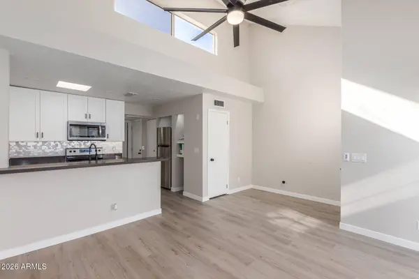 8888 N 47TH Avenue #212, Glendale, AZ 85302
