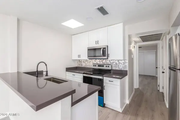 8888 N 47TH Avenue #212, Glendale, AZ 85302