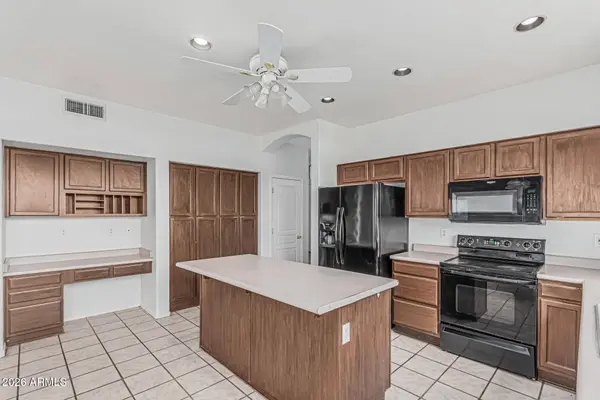 408 N FALCON Court, Gilbert, AZ 85234