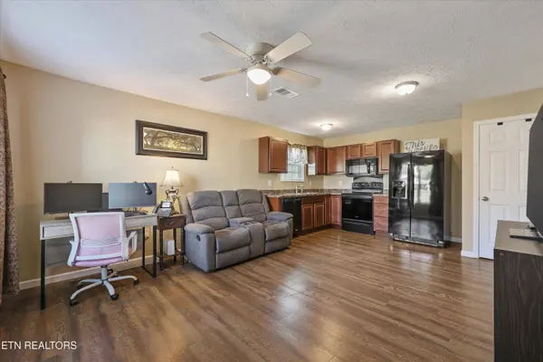 1702 Watauga St, Sevierville, TN 37876
