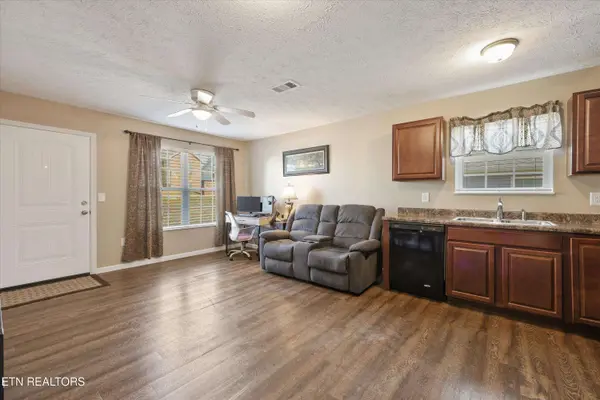 1702 Watauga St, Sevierville, TN 37876