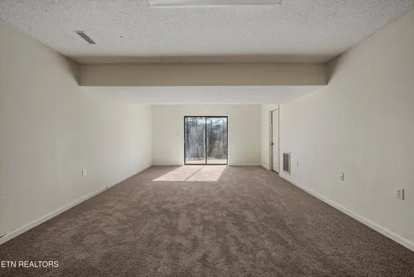 1606 Sunrise DR, Maryville, TN 37803