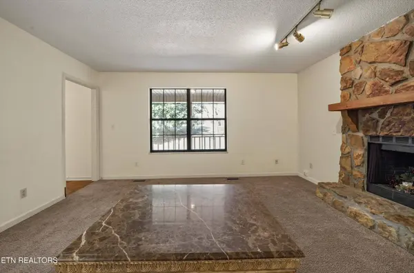 1606 Sunrise DR, Maryville, TN 37803