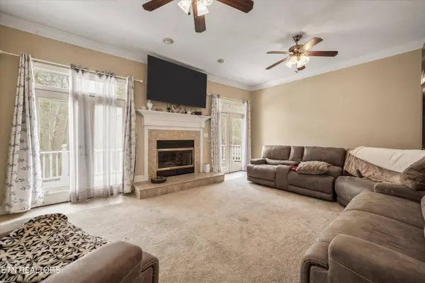 117 Cooper Rd, Tallassee, TN 37878
