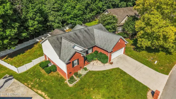 8007 Frederick John St, Knoxville, TN 37938