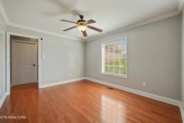 8007 Frederick John St, Knoxville, TN 37938