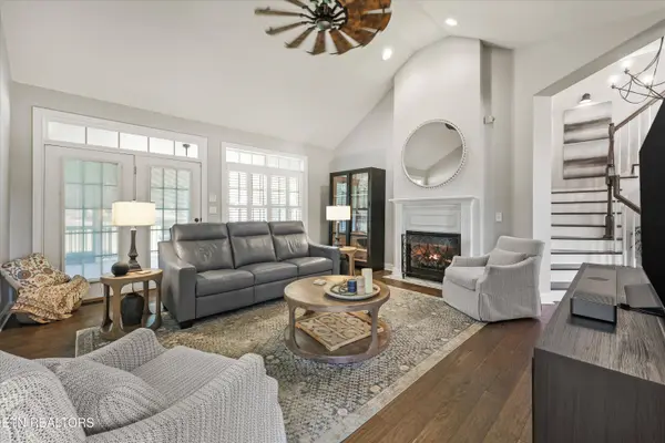 64 Rolling Links Blvd, Oak Ridge, TN 37830