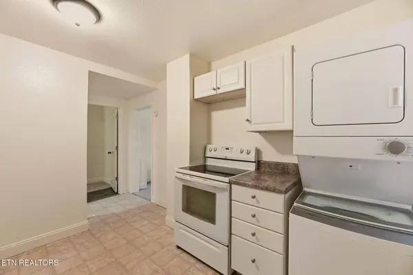 517 Cherry St, Lafollette, TN 37766