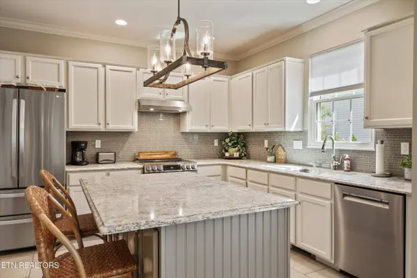 11504 Kimball LN, Knoxville, TN 37934