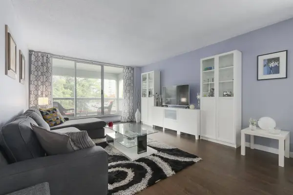 550 Eighth ST #402, New Westminster, BC V3M 3R9