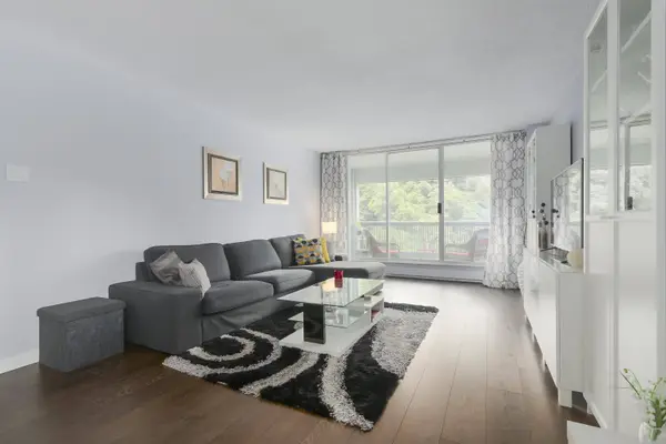 550 Eighth ST #402, New Westminster, BC V3M 3R9