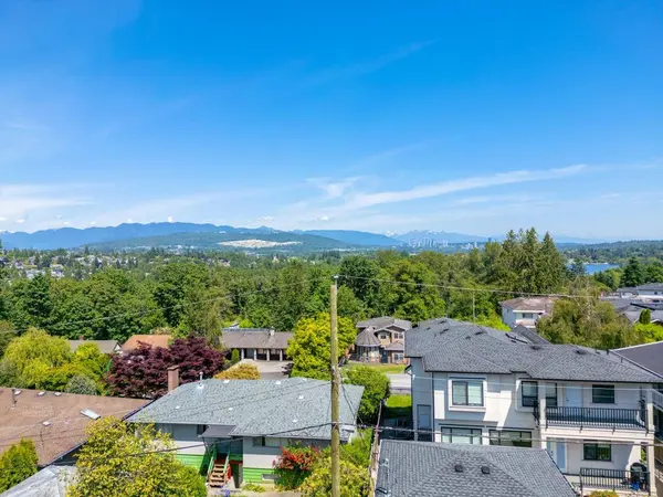 4971 Buxton ST, Burnaby, BC V5H 1J4
