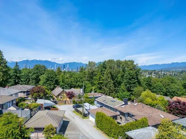 4971 Buxton ST, Burnaby, BC V5H 1J4