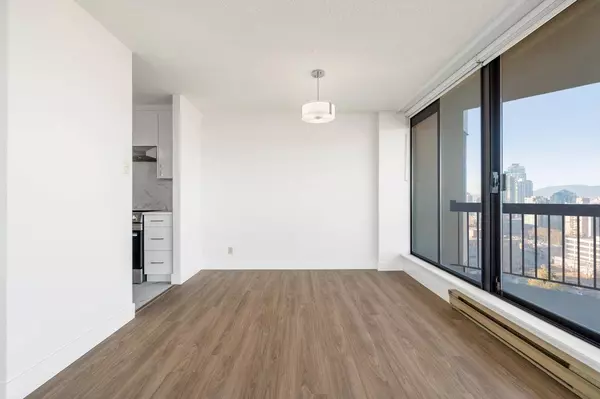 6540 Burlington AVE #1702, Burnaby, BC V5H 4G3