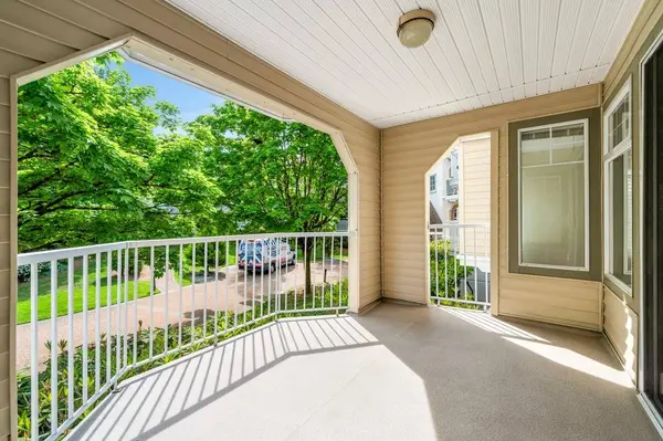 20894 57 AVE #120, Langley, BC V3A 8M7