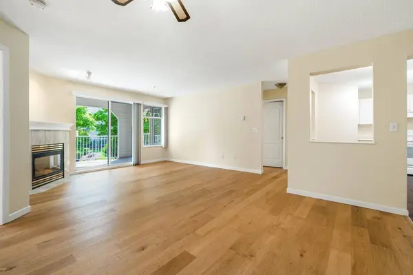 20894 57 AVE #120, Langley, BC V3A 8M7