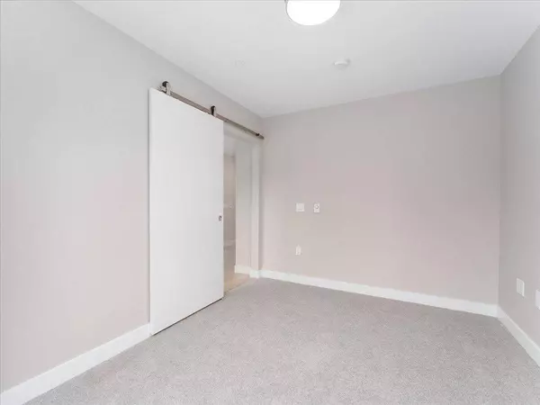 22562 121 AVE #314, Maple Ridge, BC V2X 3Y8