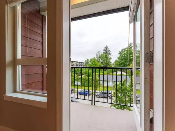 22562 121 AVE #314, Maple Ridge, BC V2X 3Y8