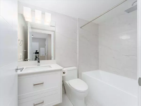 22562 121 AVE #314, Maple Ridge, BC V2X 3Y8