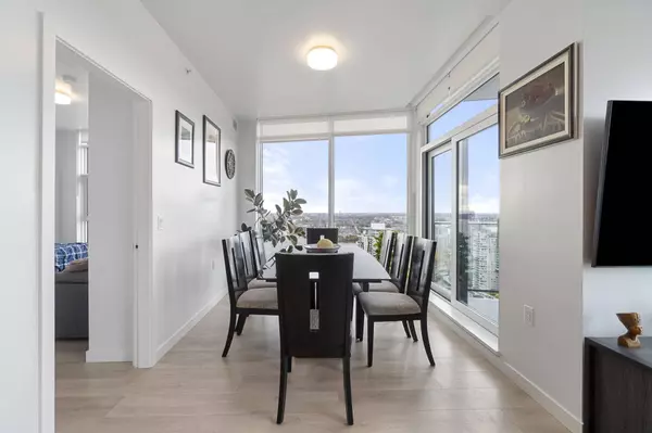 680 Quayside DR #3503, New Westminster, BC V3M 0P2