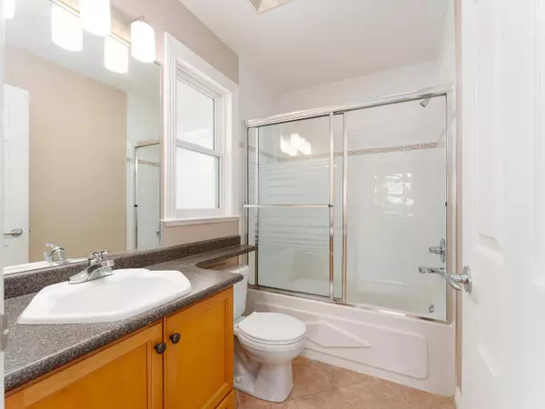 7474 Elwell ST, Burnaby, BC V5E 1L4