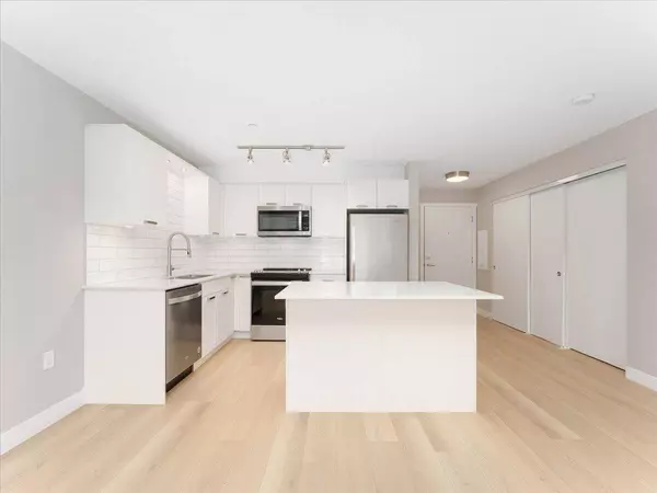 22562 121 AVE #314, Maple Ridge, BC V2X 3Y8