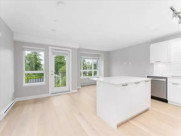 22562 121 AVE #314, Maple Ridge, BC V2X 3Y8