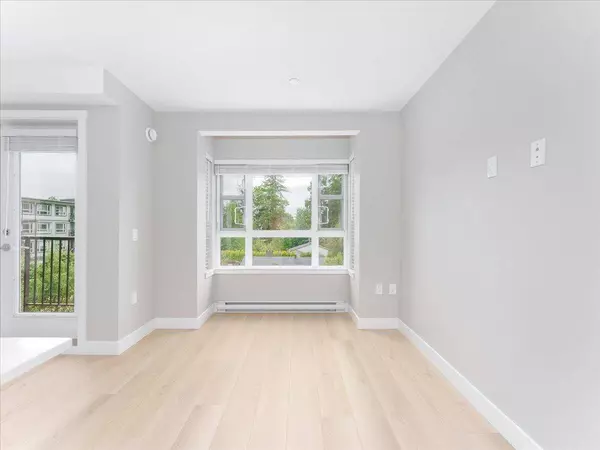 22562 121 AVE #314, Maple Ridge, BC V2X 3Y8