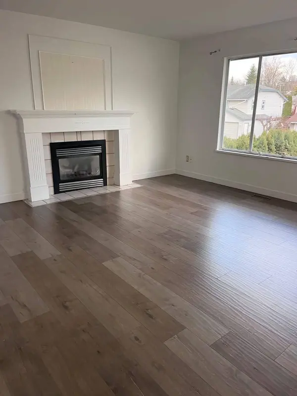 2727 Mitchell ST, Abbotsford, BC V2T 5G4