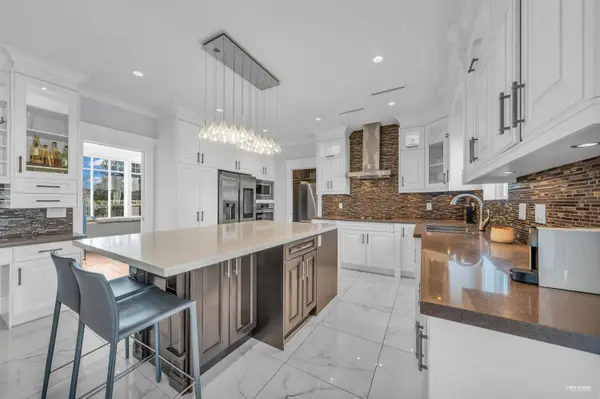 4133 Victory ST, Burnaby, BC V5J 1P6