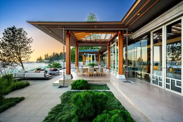 3330 Radcliffe AVE, West Vancouver, BC V7V 1G6