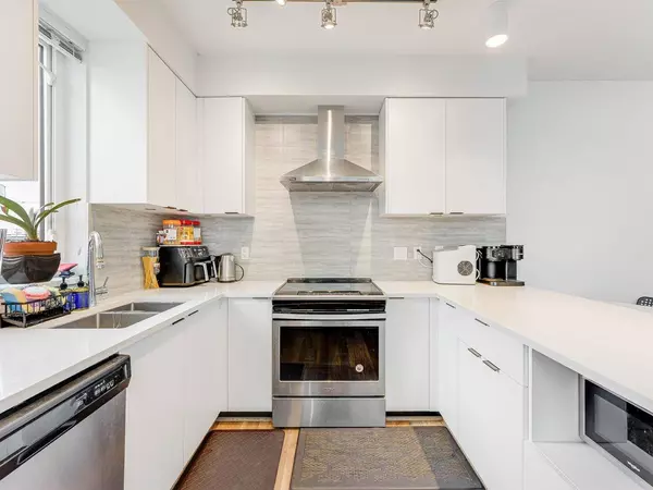 5355 Lane ST #212, Burnaby, BC V5H 0H1