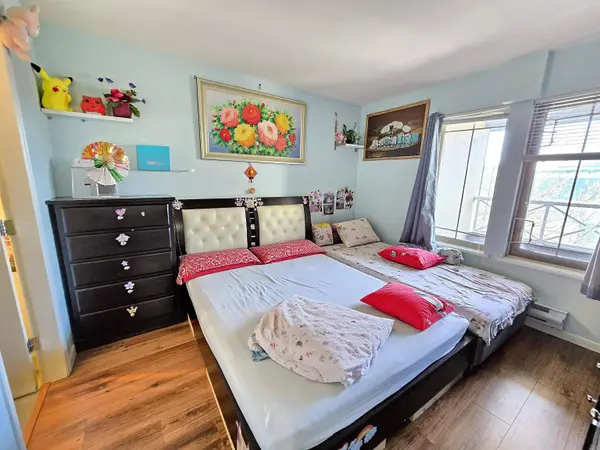 1145 Heffley CRES #406, Coquitlam, BC V3B 7Z3